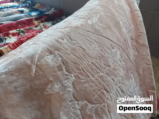 بطانيات صوافي لون واحد سعر الكيلو 1500