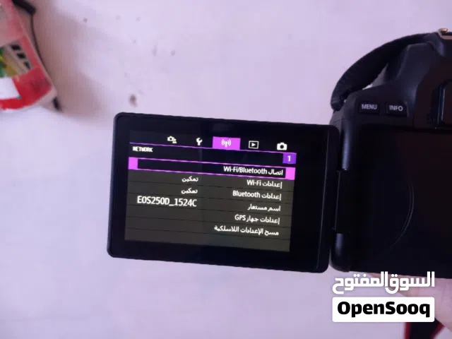 كامرة canon 250D  اخو الجديد