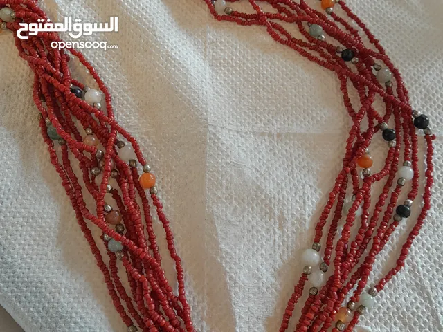 عقد نسائي أصلي