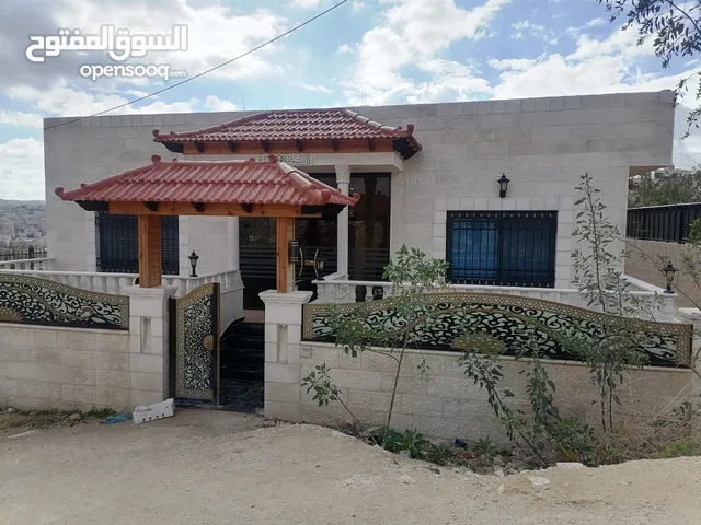 220 m2 3 Bedrooms Villa for Sale in Amman Tabarboor