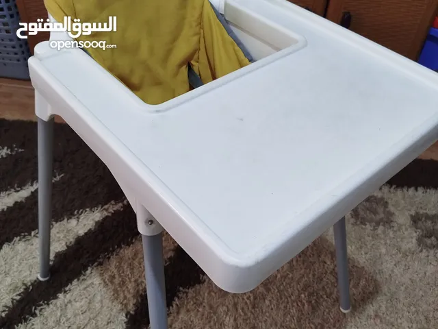 كرسي طعام للاطفال بحالة جيدة جدا