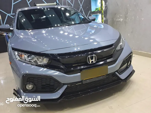 هوندا سفيك سبورت نظيف جدآ ايرباجات وكاله