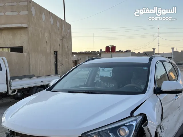 Used Hyundai Santa Fe in Basra