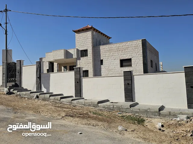 600 m2 5 Bedrooms Townhouse for Sale in Amman Abu Al-Sous
