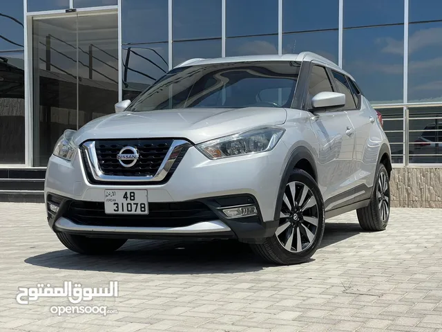 نيسان كيكس موديل 2017  كامل بحاله جيدا جدا 
مواصفات كامله مميزه