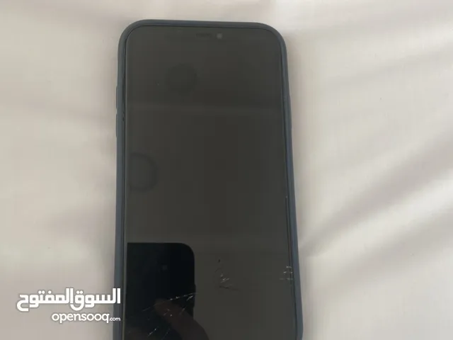 Apple iPhone 11 64 GB in Ajman