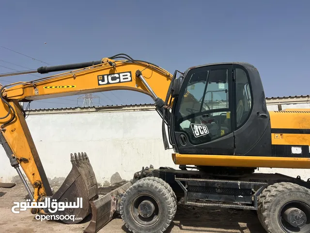 2011 Tracked Excavator Construction Equipments in Muscat