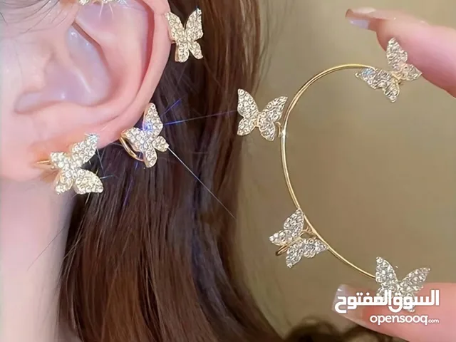 اكسسوار للاذن فراشات
