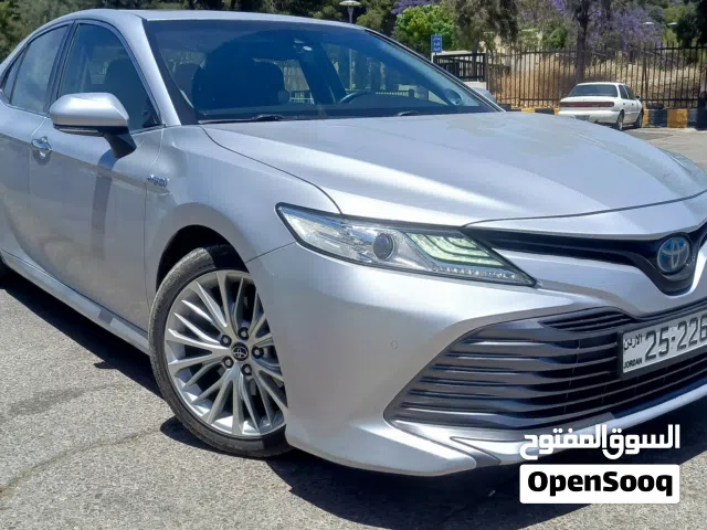 2018 Toyota Camry GLE