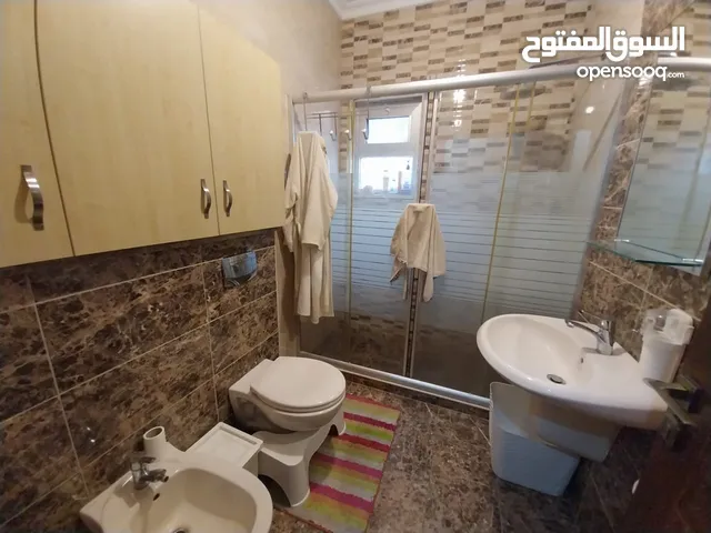 شقة مفروشة للإيجار 190 م2 ( Property 38982 )-175063681