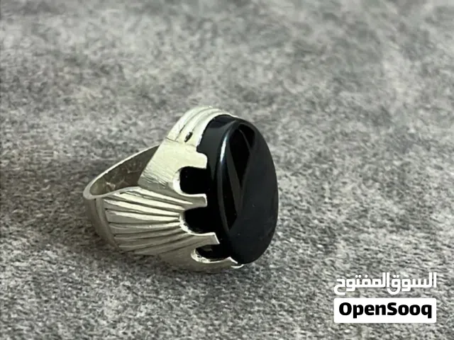 خاتم للبيع فضه بحجر كبدي مميز