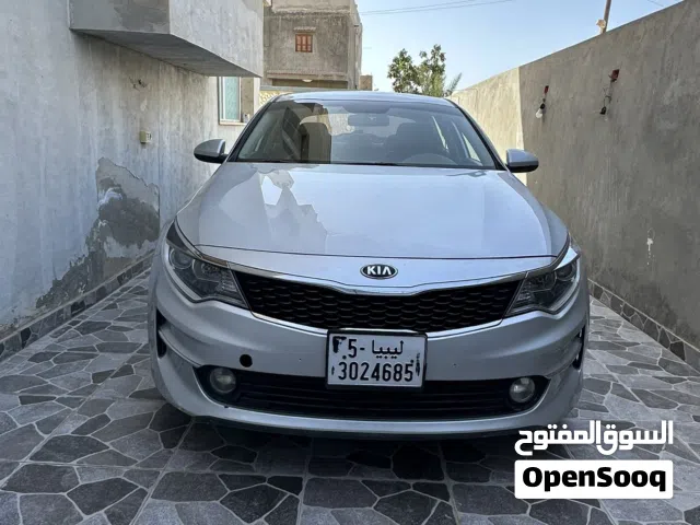 2016 كيا اوبتيما Standard