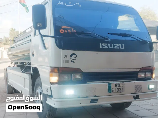 2002 ايسوزو اخرى