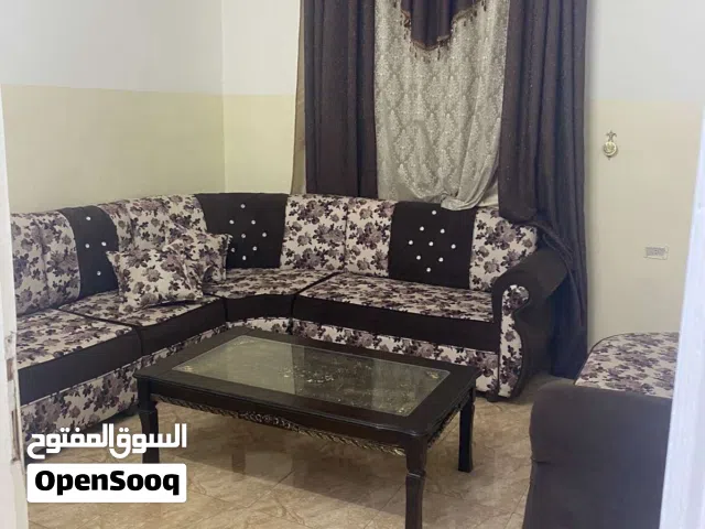 250 m2 3 Bedrooms Townhouse for Sale in Zarqa Jabal Al Abyad