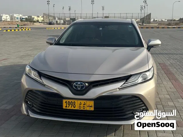 2019 تويوتا كامري XLE