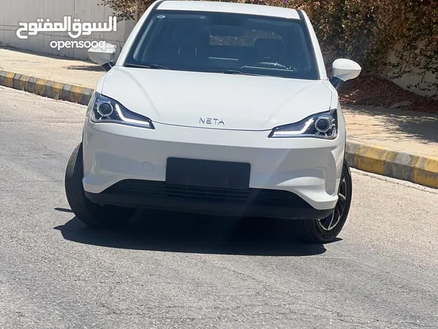 Neta v 2022 نيتا في ابيض بطارية كبيره
