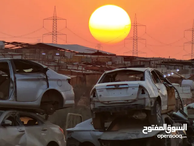 نشتري جميع انواع السيارات المصدومة والعطلانة والتالفة الحديثة والقديمة تشليح شراء السيارات المصدومة