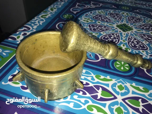 هون بيد نحاس اثري