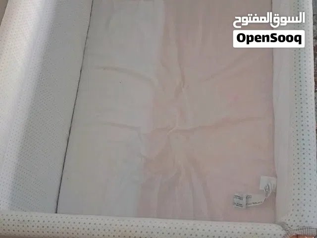 سرير بيبي متحرك وثابث