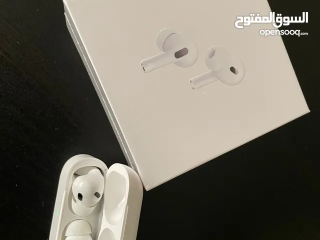 ساعة ابل Ultra 2 وسماعة ايربود -- كوبي
