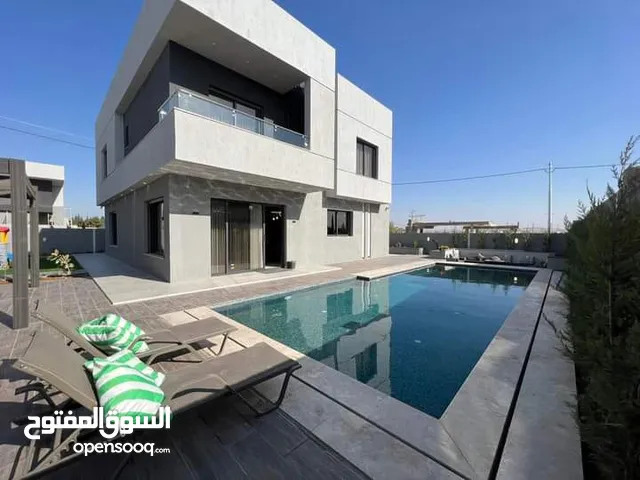 339 m2 4 Bedrooms Villa for Sale in Amman Airport Road - Manaseer Gs