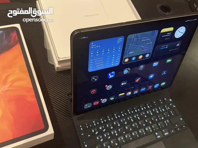 Apple magic keyboard 12.9 inch