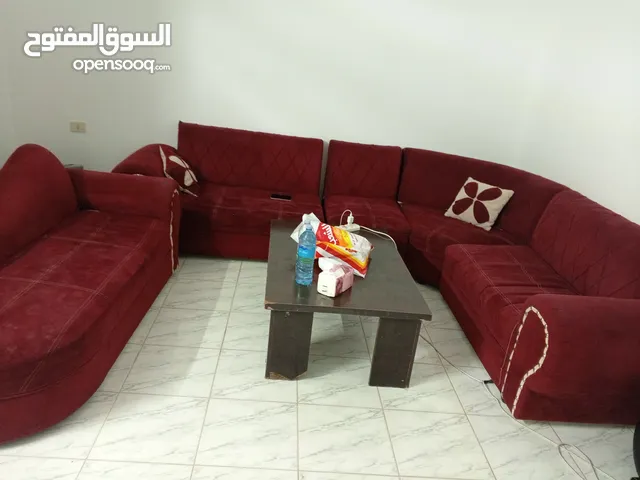 كنب بحاله ممتازه السعر الاثنين 70