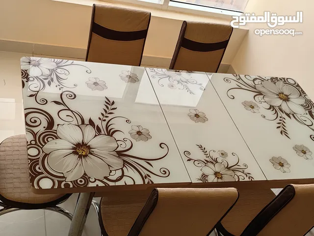 طاولة سفرة مع 6 كراسي
