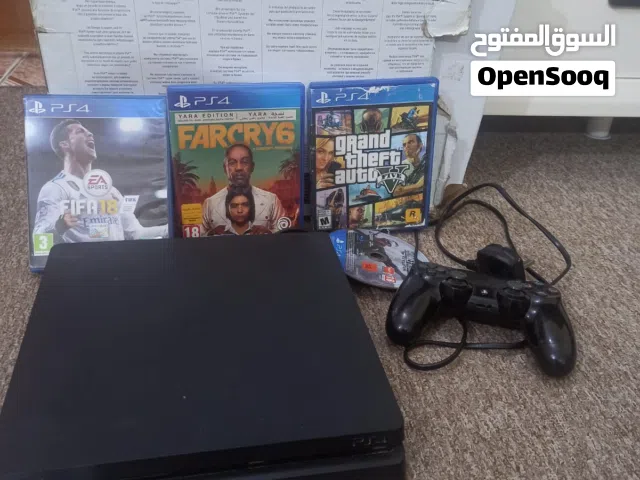 بلايستيشن 4 سلم للبيع مستعمل قليل أقراص فقط GTA5 وفيفا وفاركري6 ويا حساب وبي العاب داخل الحساب