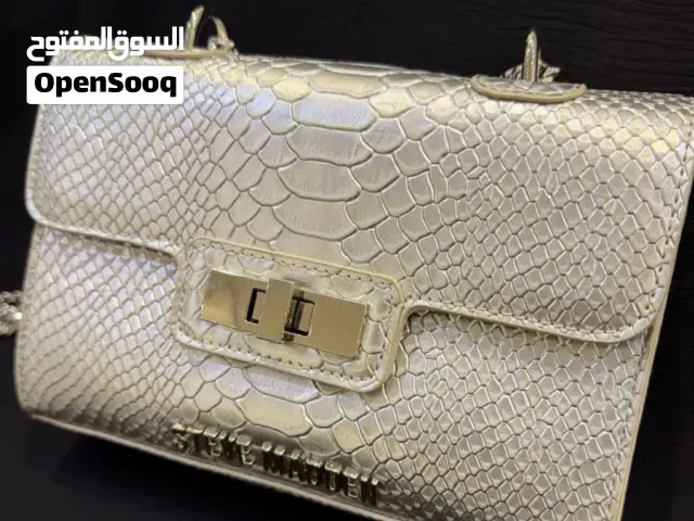 Hand Bags Silver for sale  in Al Riyadh