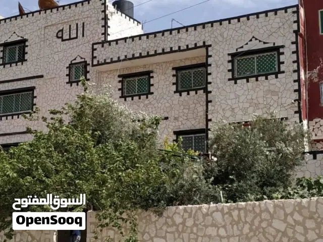 لمسات الحجر