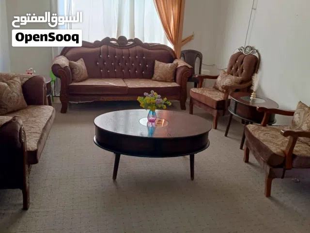 طقم كنب زان ملوكي
