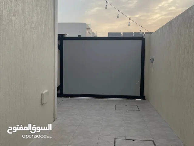 4000ft 4 Bedrooms Villa for Rent in Ajman Al Helio