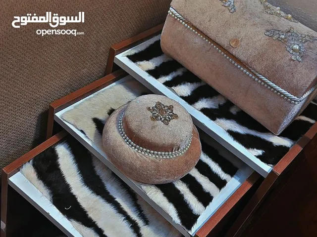 غرفة ضيوف كاملة للبيع    مع المكيت والبرادي وطاولة شاشة