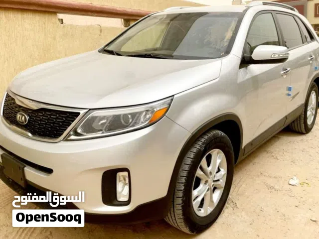2015 كيا سورينتو Standard