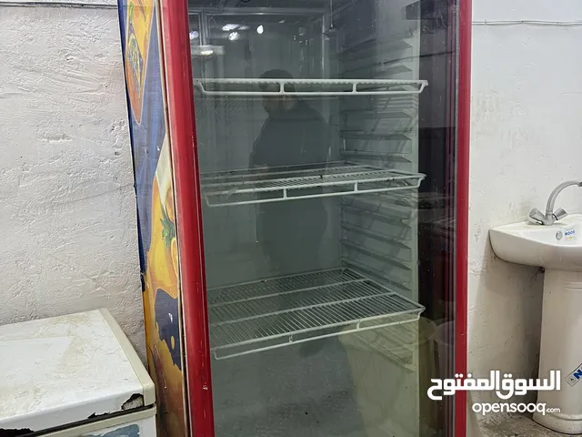 عارضة عامودية كبيرة مع مجمدة صغيرة