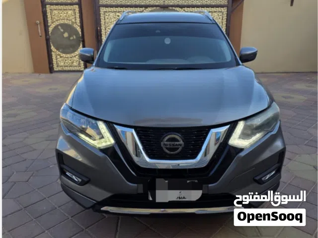 2020 نيسان روج SV