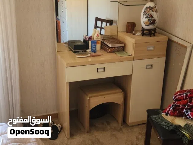 غرفه نوم كاملة نظيفة جدا