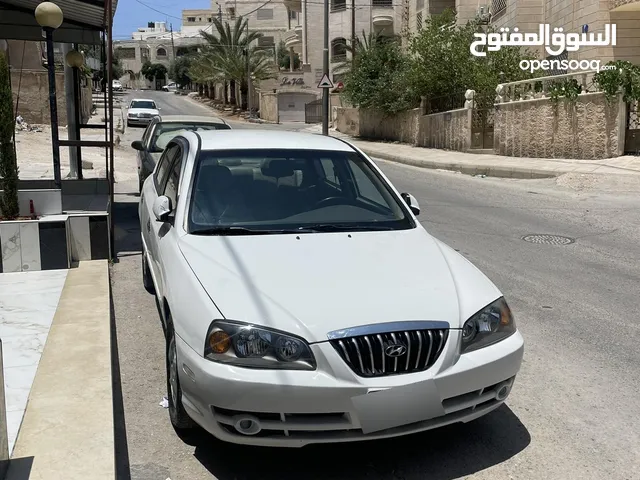 هونداي xd2005 جولد ممشى 150 الف بس وكاله غرفه وكاله كوشوك نضيف جدا مسجل اصلي كراتين