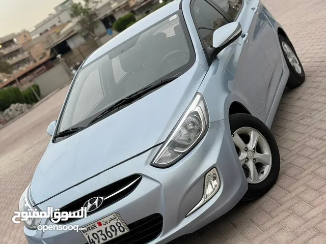 hyundai accent 2015 mid option  hatchback in excellent condition