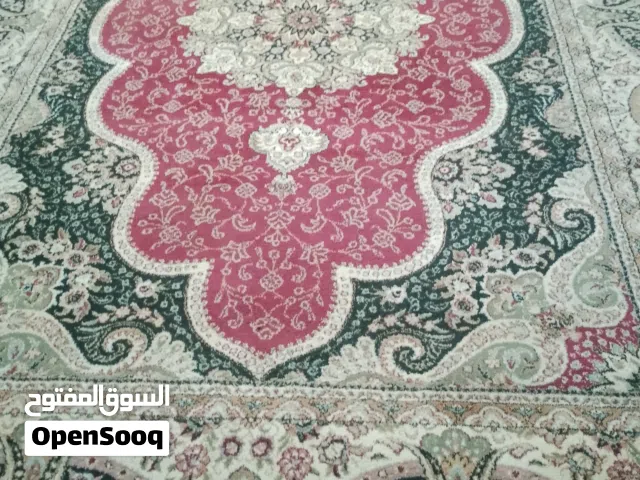 سجادة مستعملة للبيع المستعجل ب 30 دينار