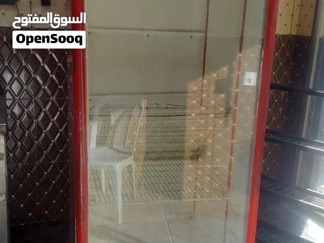 عدة مطعم للبيع