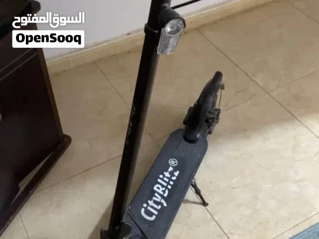 سكوتر كهربائي من شركة CityBlitz سنة الصنع 2022 ستعمال اسبوع فقط دبشة كله معاه السعر حرق قابل للنقاش