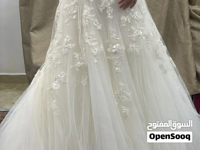 للبيع عدد 2 فستان زفاف