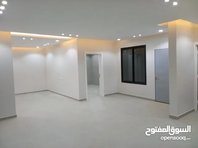 250m2 More than 6 bedrooms Villa for Sale in Al Riyadh Dirab