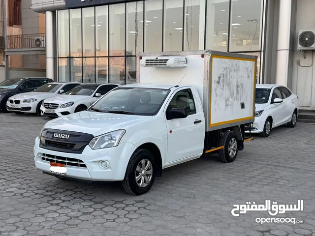 Isuzu D-Max 2021 (White)