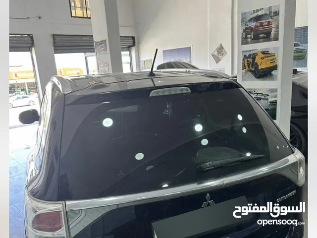 ميسبوشي اوت لاندر 2015 الجب بحاله ممتازه سعر حرق حرق عالكاش