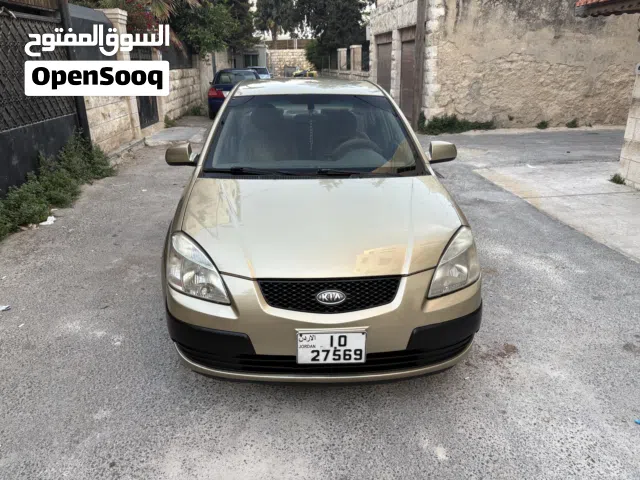 2006 كيا ريو Standard