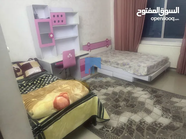 220 m2 4 Bedrooms Apartments for Sale in Amman Al Gardens