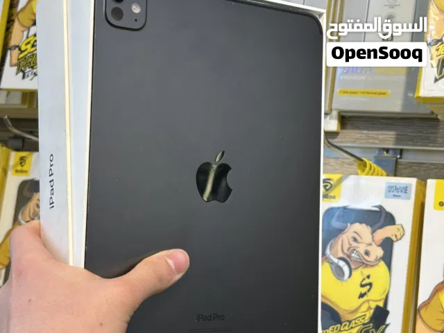 Apple IPad Pro M4 256GB 11inch  Battery 88% مع الكرتونه و الشاحن الأصلي
